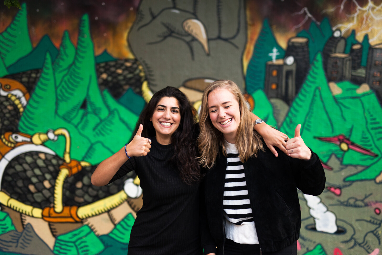 Foto 1 Dilan och Moa_Olle Enqvist_Favoritbild 1 Foto 1 Dilan och Moa_Olle Enqvist_Favoritbild 1