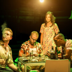 Linje Lusta, The Young Vic Theatre, 2014. Nypremiär på bio 5 juni. Foto: Johan Persson